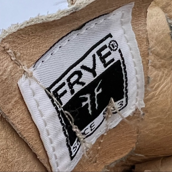 Distressed Frye Engineer Combat Boots Buckle Strap Calf Height Size 10 Cream Tan - Picture 7 of 12